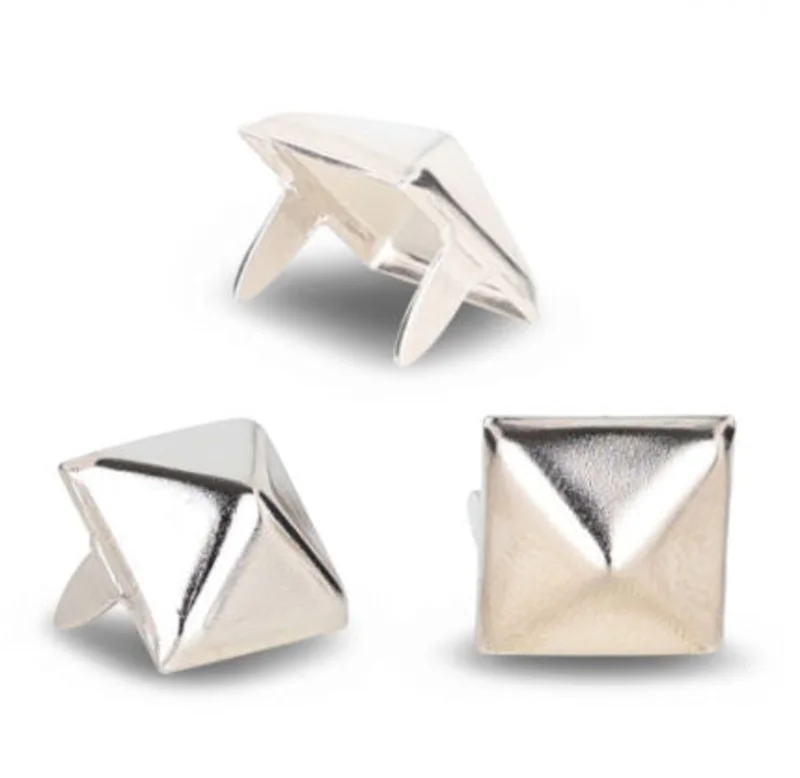 1/2 INCH PYRAMID STUDS (LARGE) per 100