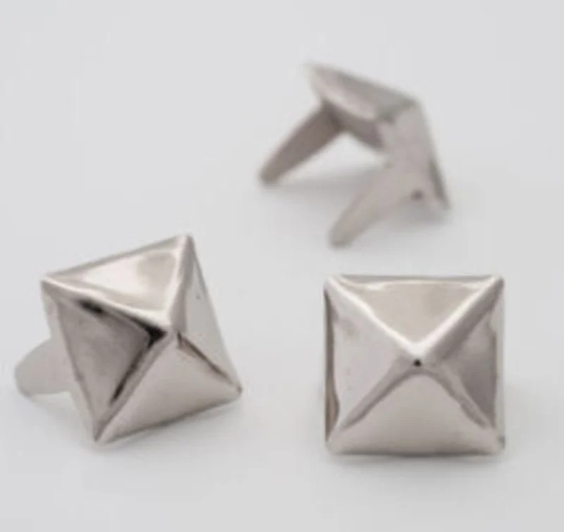 3/8 INCH PYRAMID STUDS (MEDIUM) per 100