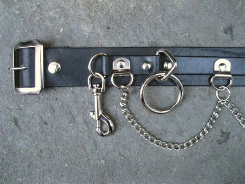 5 RING CHAIN BONDAGE BELT