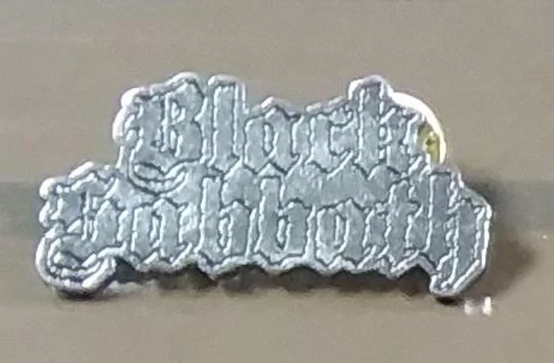 BLACK SABBATH LOGO METAL BADGE