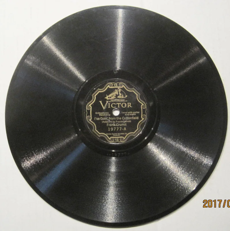 Frank Crumit - I'se Goin' From The Cottonfield b/w The Parlor Is A Pleasant Place to Sit In Sunday Night