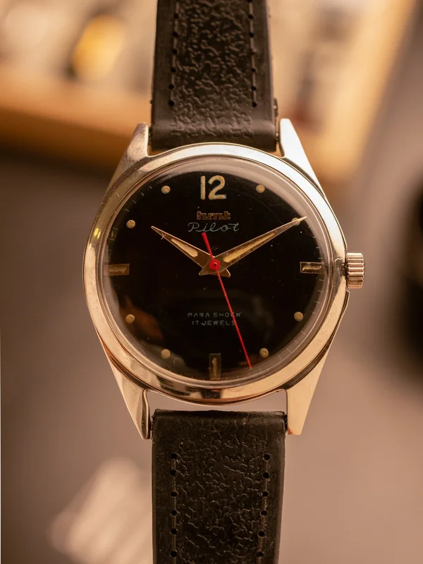 HMT Pilot NOS with Original Strap (Ref. 030989) (35mm; Manual)