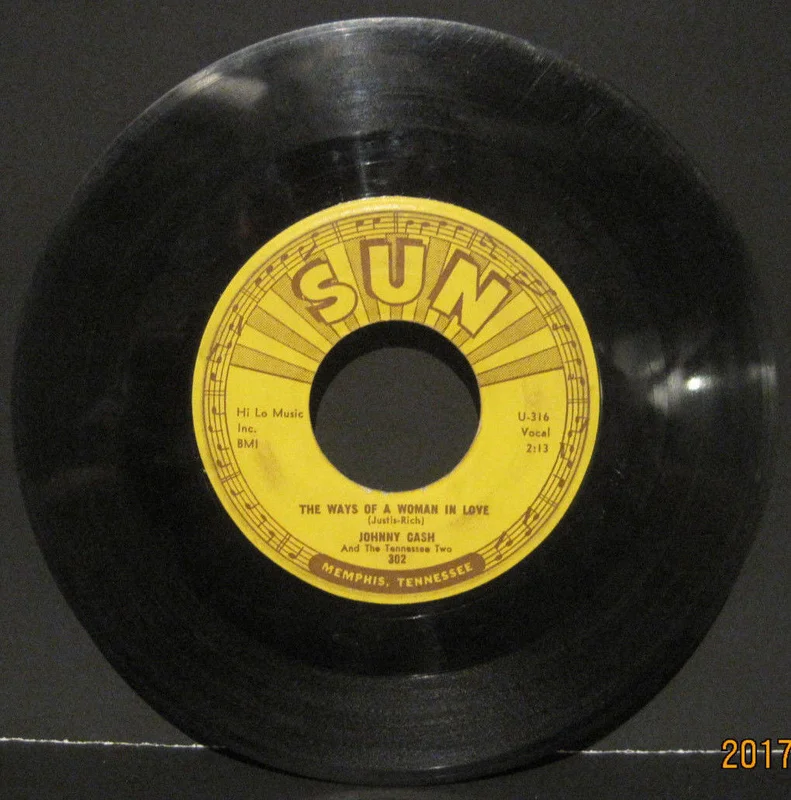 Johnny Cash - Ways Of A Woman In Love b/w You're The Nearest To Heaven