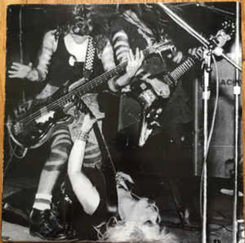 L7 - S/T NEW LP