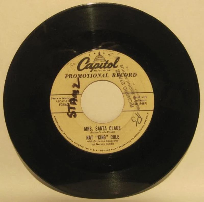 Nat King Cole - Take me back to Toyland/ Mrs. Santa Claus