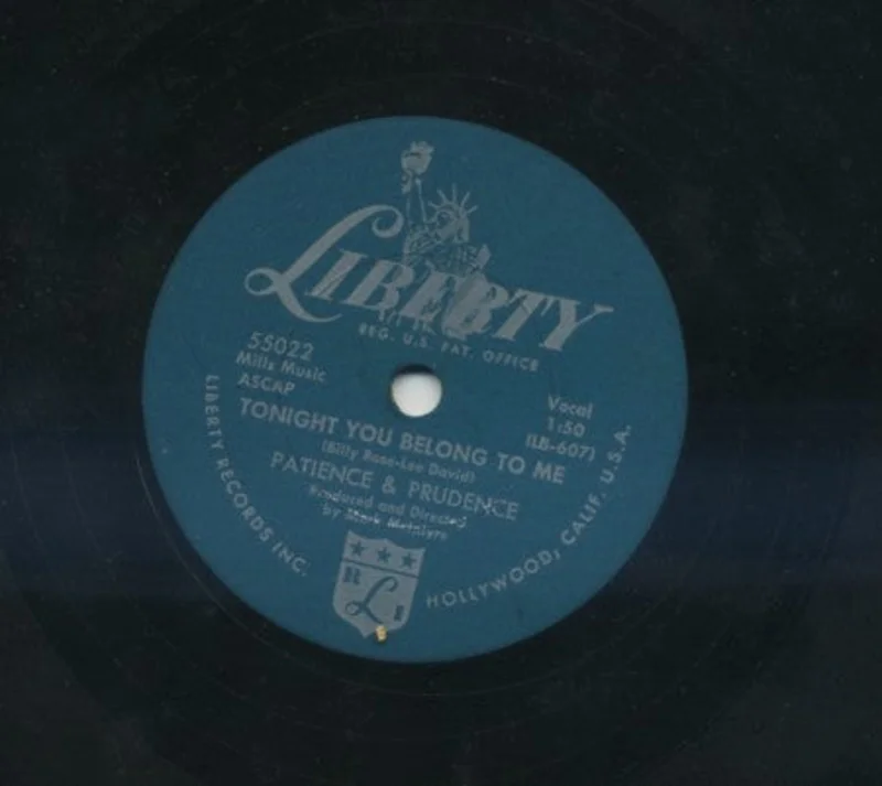 Patience & Prudence - Tonight You Belong To Me/ A Smile and A Ribbon