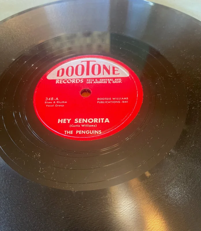PENGUINS - Hey Senorita b/w Earth Angel