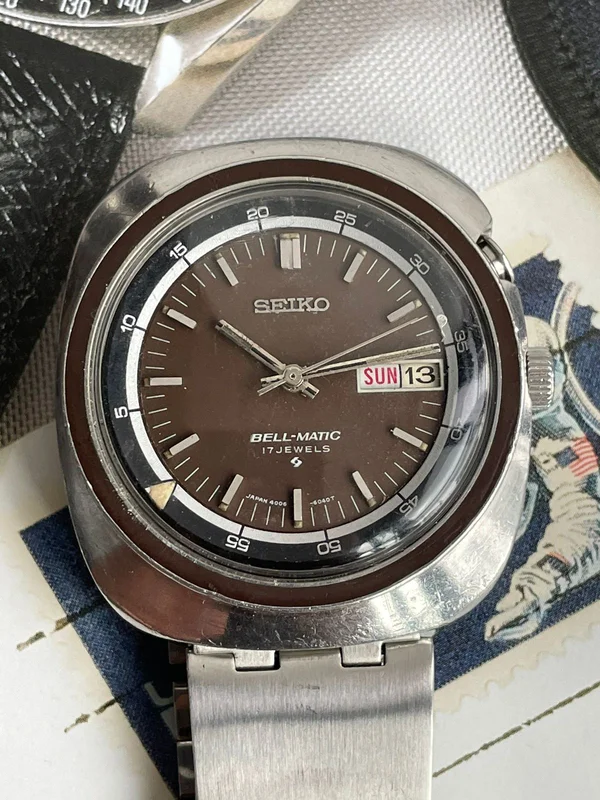 Seiko - Bellmatic (1971)