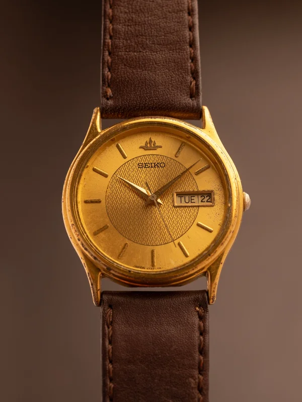 Seiko Galaxy JDM Gold (Ref. V733-6A50) (32mm; Quartz)