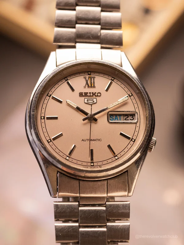 Seiko Hi-Beat Salmon Dial (Ref. 7009-8920) (35mm; Automatic)