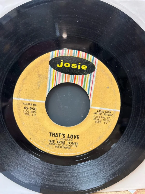 True Tones - That's Love b/w He's Got The Nerve